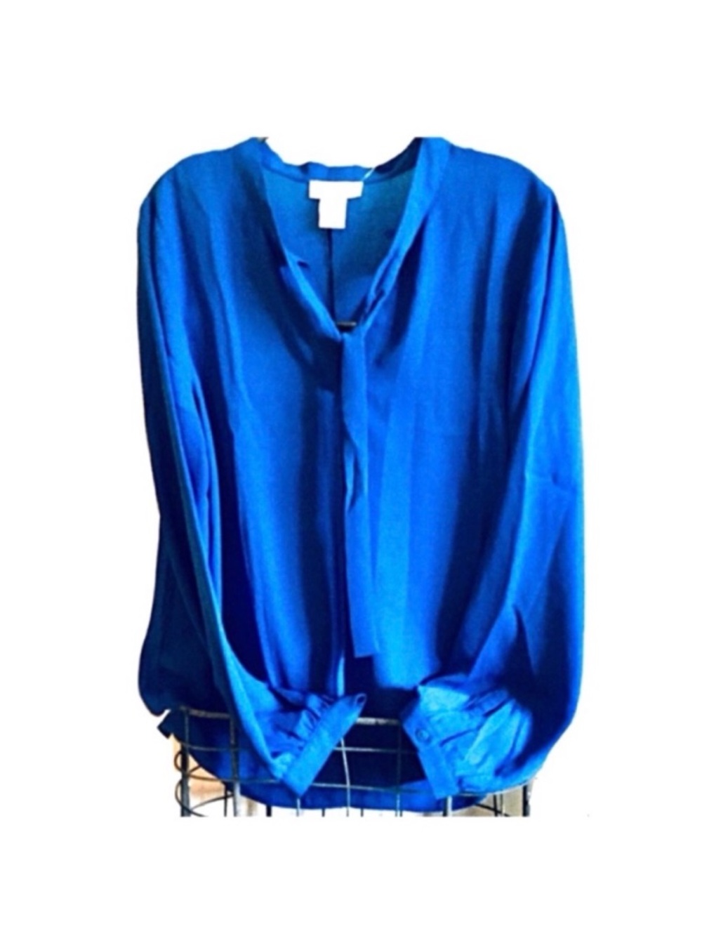 NWT Adrienne Vittadini Tie-Neck Top in Blue Crepe
